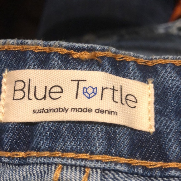 NWT Blue Turtle Distressed "Holes" Blue Jeans Size 3 - Picture 12 of 12